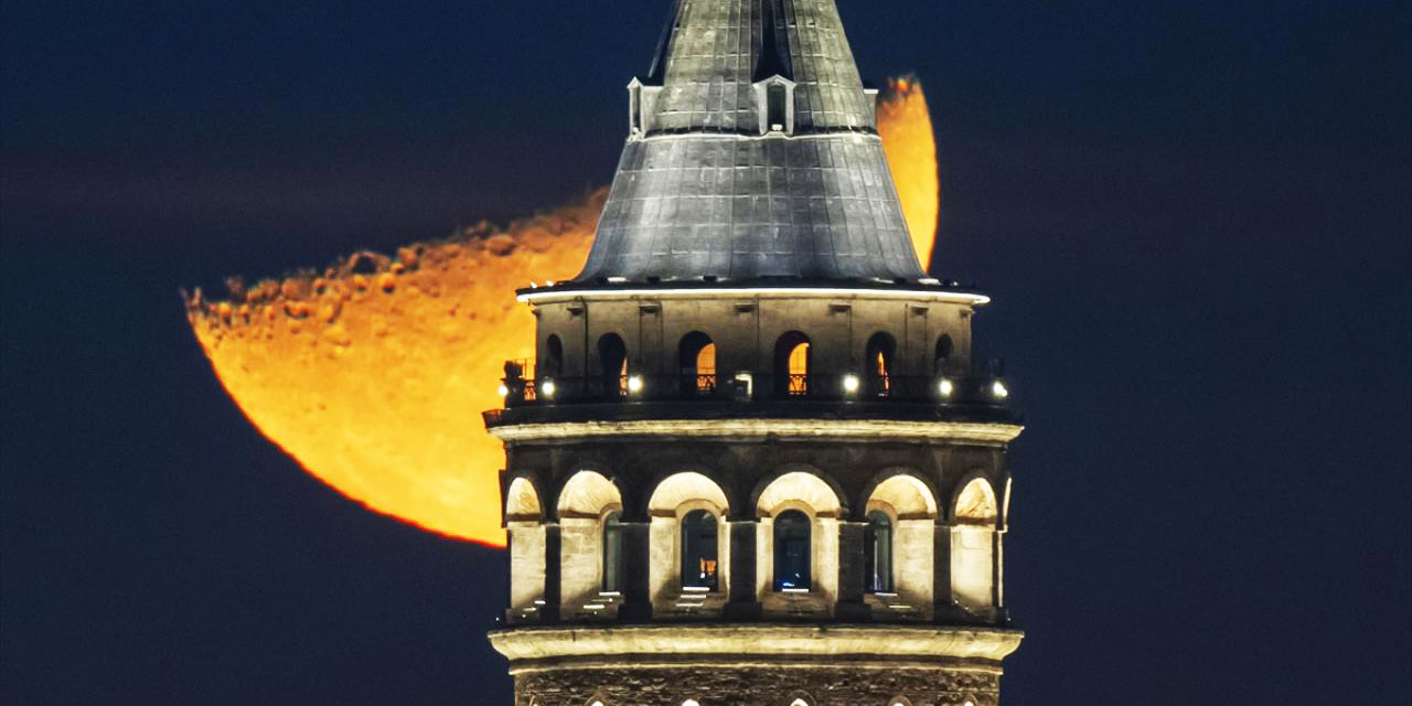 İstanbul'da yarım ay