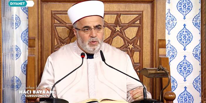 Namaz dizilerin, maçların arasına sıkıştırılacak bir ibadet değildir!