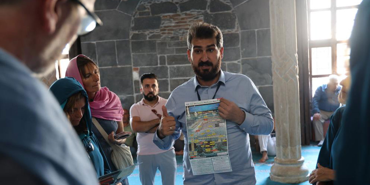 Diyarbakır’da 6 dilde İslam’ı anlatıyor, 5 yılda 14 kişi müslüman oldu