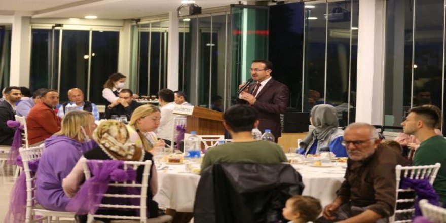 Antalya'da Müslüman olan yerleşik yabancılara iftar verildi