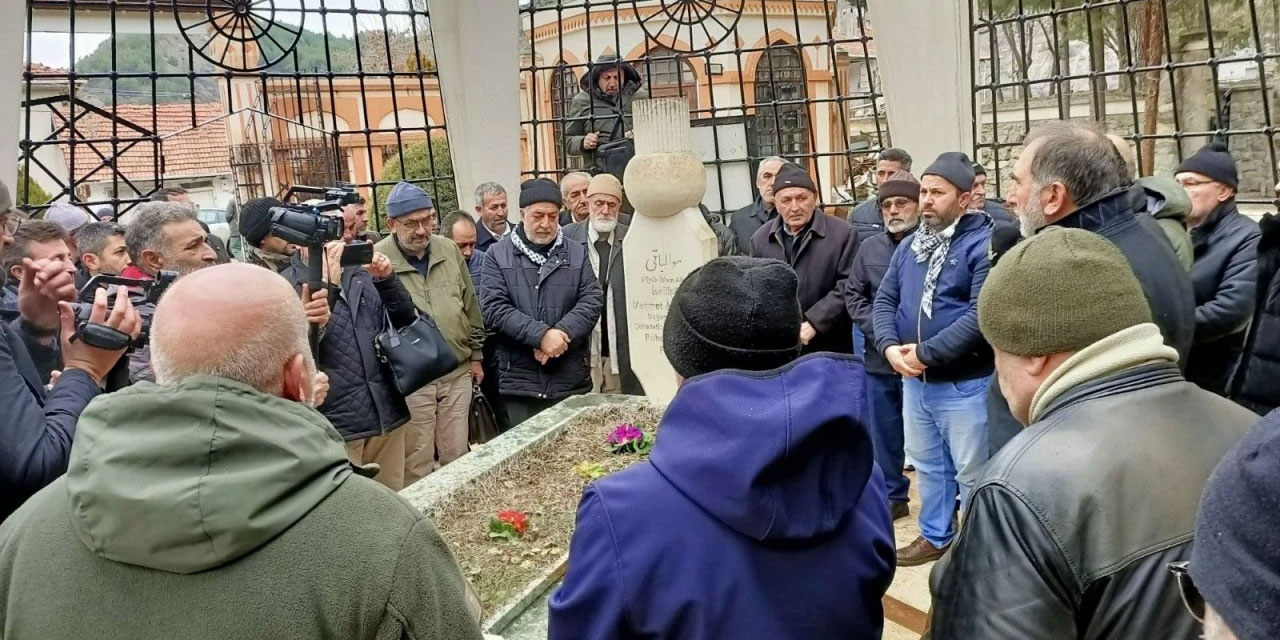 İskilipli Atıf Hoca, vefatının 99. yılında mezarı başında anıldı