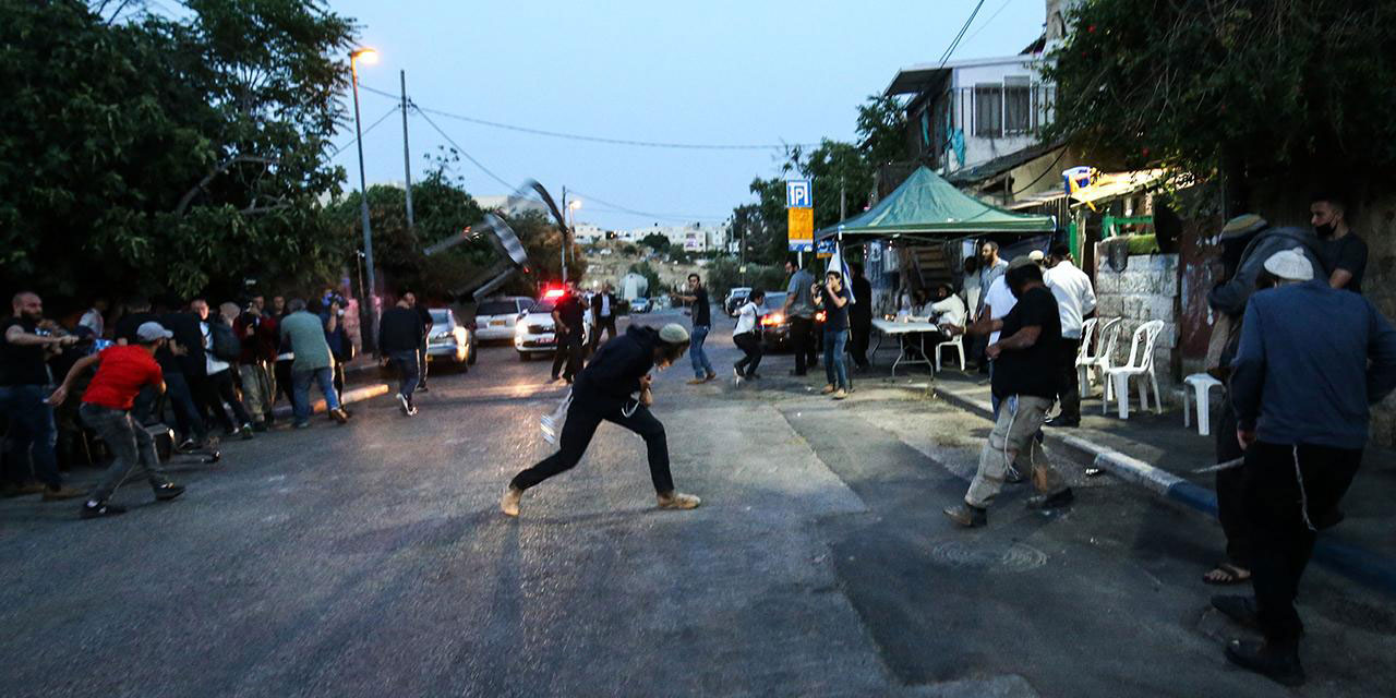 Yahudiler ceza kanunuyla, Filistinliler askeri kanunlarla yargılanıyor