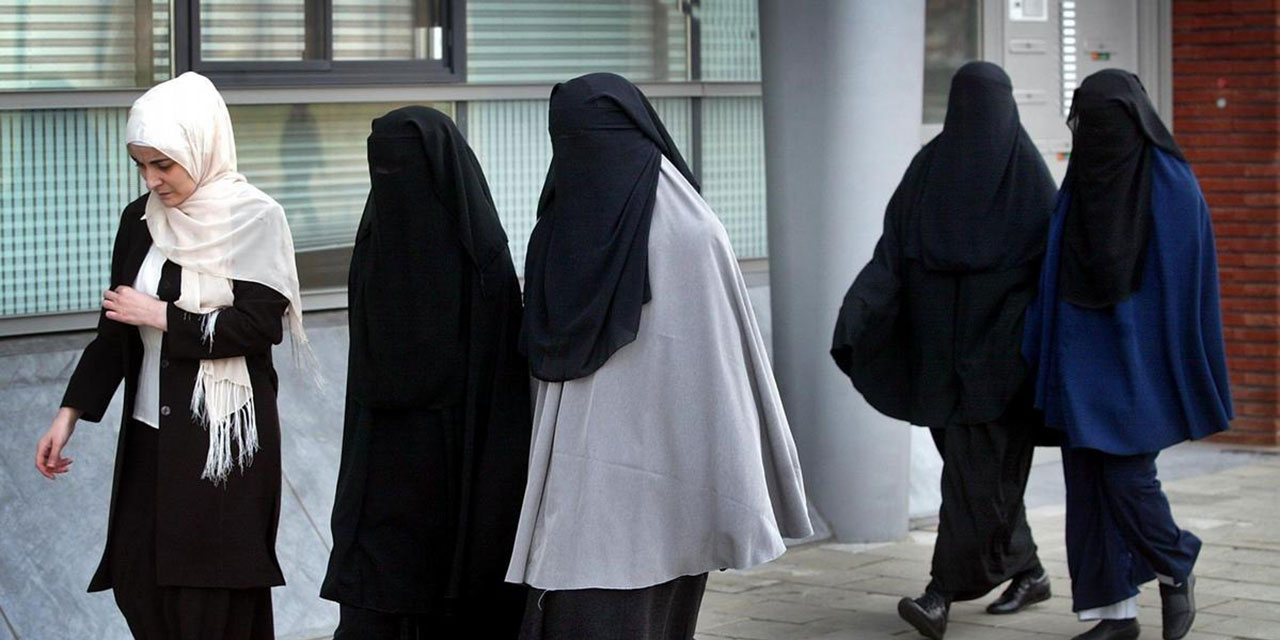 İsviçre'de burka giyenlere para cezası teklifi