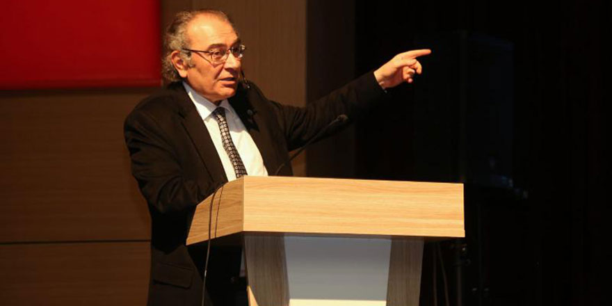 Nevzat Tarhan: Daha önce putlara, heykellere tapılırdı şimdi sebeplere tapılıyor