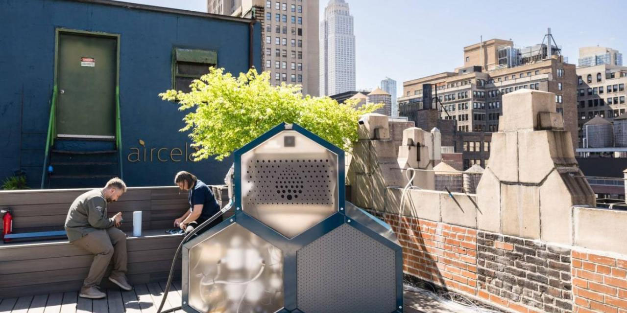 Havadan benzin üreten cihaz geliştirildi