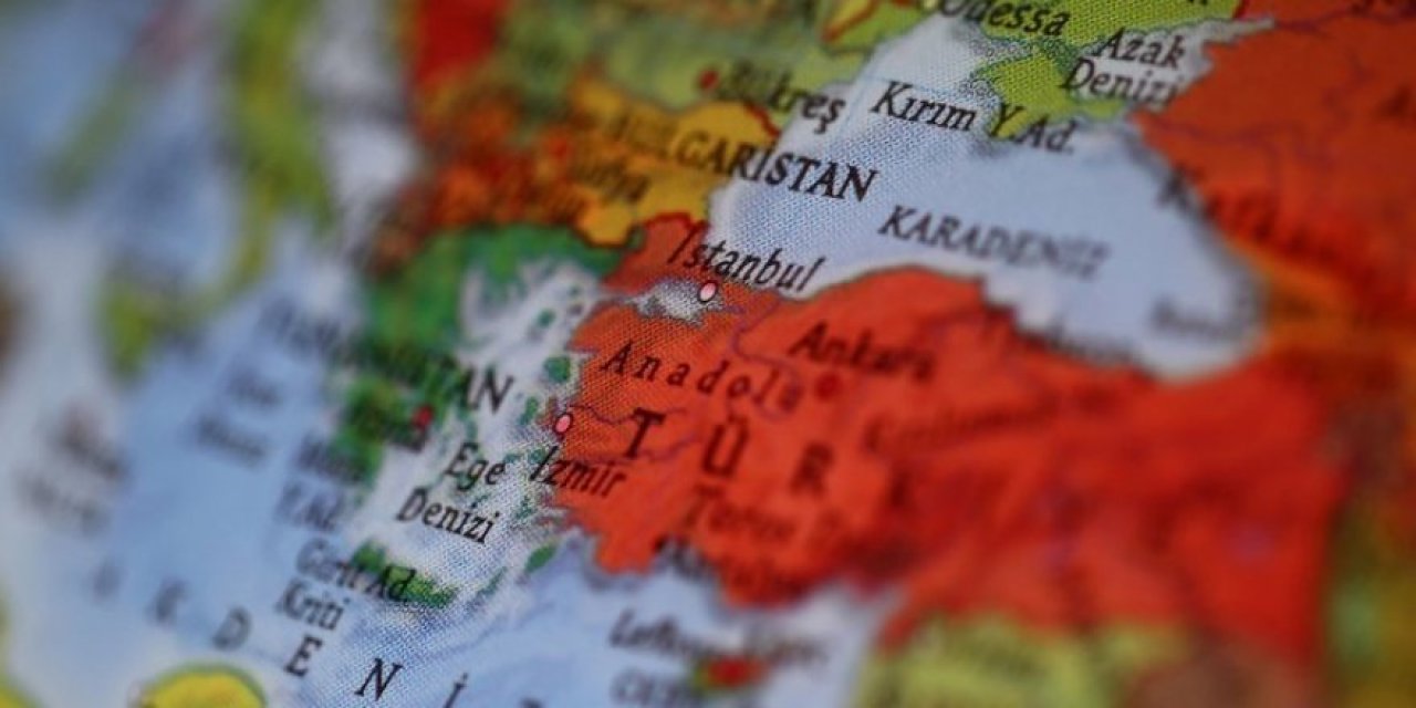 Bediüzzaman: İşte böyle zalim bir düstur ile İngiliz Anadolu'ya hücum ediyor