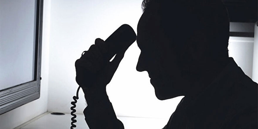 İsrail istihbaratı, gazetecilerin cep telefonu verilerini takip ettiğini kabul etti