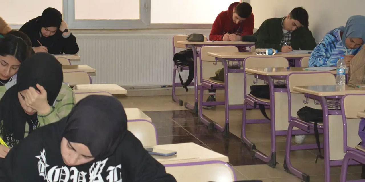 Yapay zekanın öğrenci üzerindeki olumlu ve olumsuz etkileri