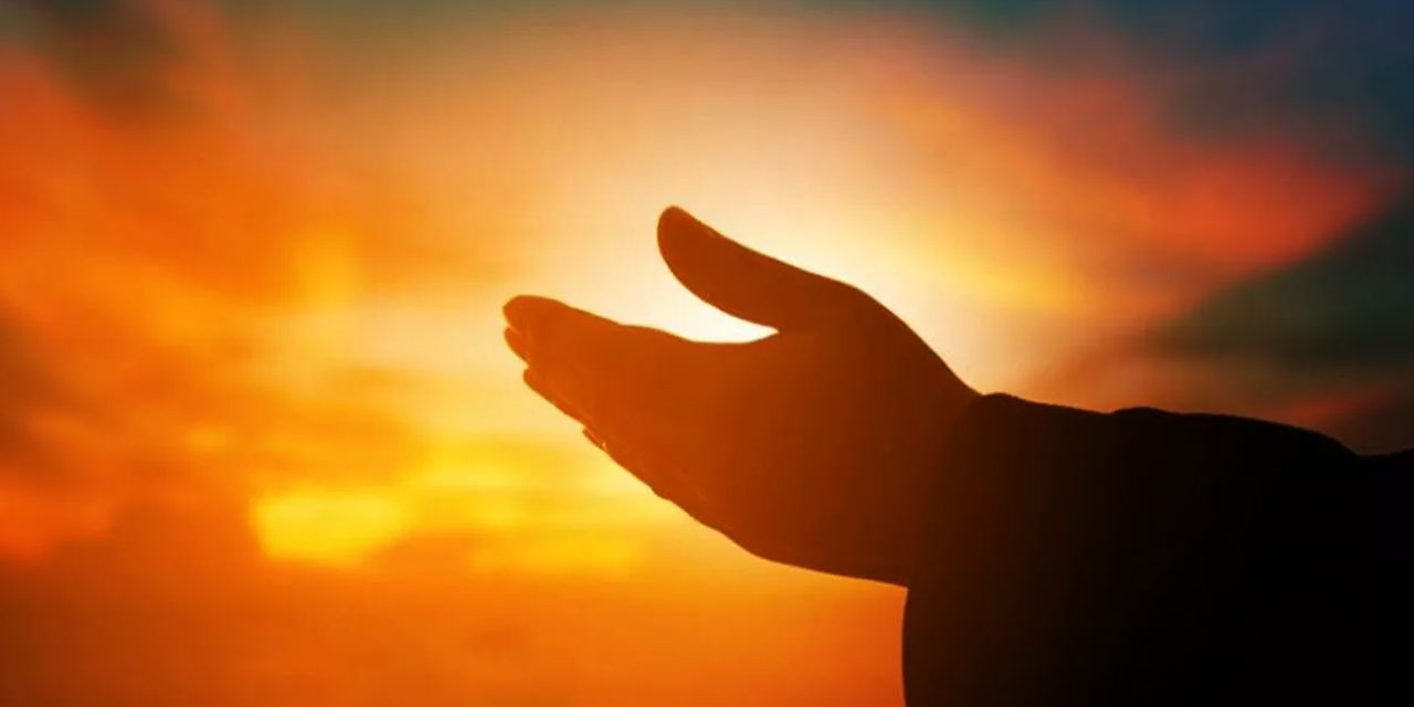 Çok şükür Cenâb-ı Allah'a, böyle envâr-ı Kur'âniyeyi neşreden bir Üstadımız var