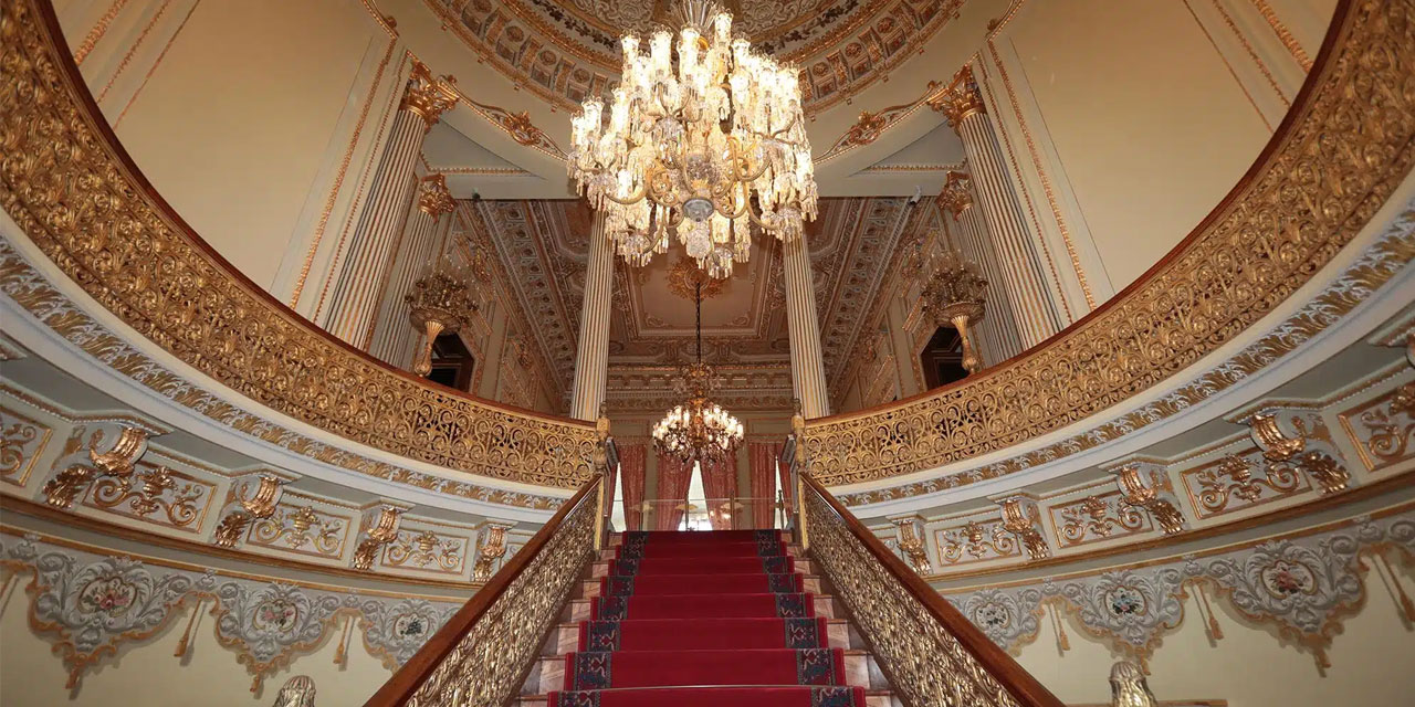 Millî Saraylarda fotoğraf yasağı kaldırıldı