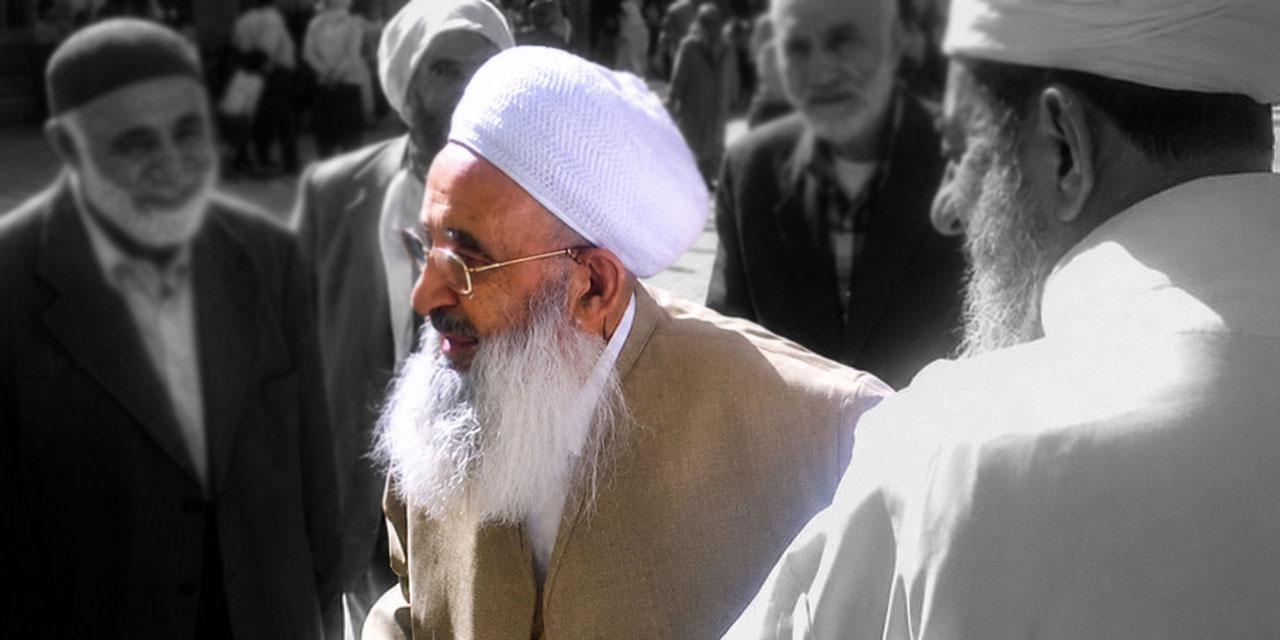Said Nursi'den şeyhe: Hediye şeriata aykırı değil ama ihlâs yok!