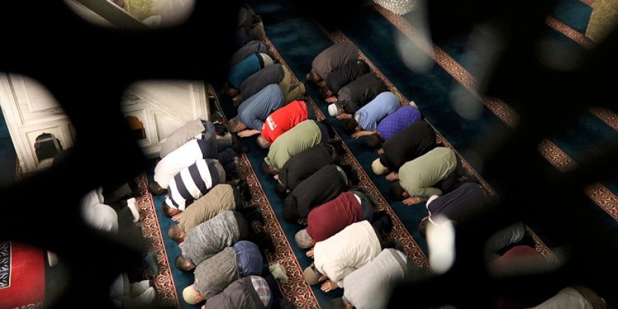 Müftülükten teravih namazları için 'hız limiti' uyarısı