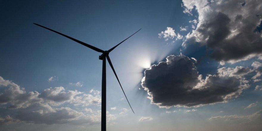 Rüzgar ve güneş son 12 ayda Türkiye'nin enerji ithalatında 7 milyar dolarlık tasarruf sağladı