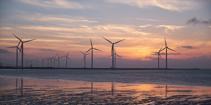 Elektrik üretiminin yarıdan fazlası temiz enerjiden