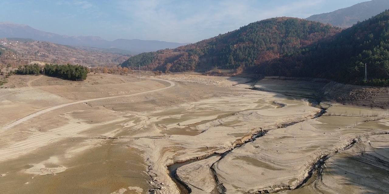 Bursa için yağmur duası vakti: Nilüfer Barajı kurudu