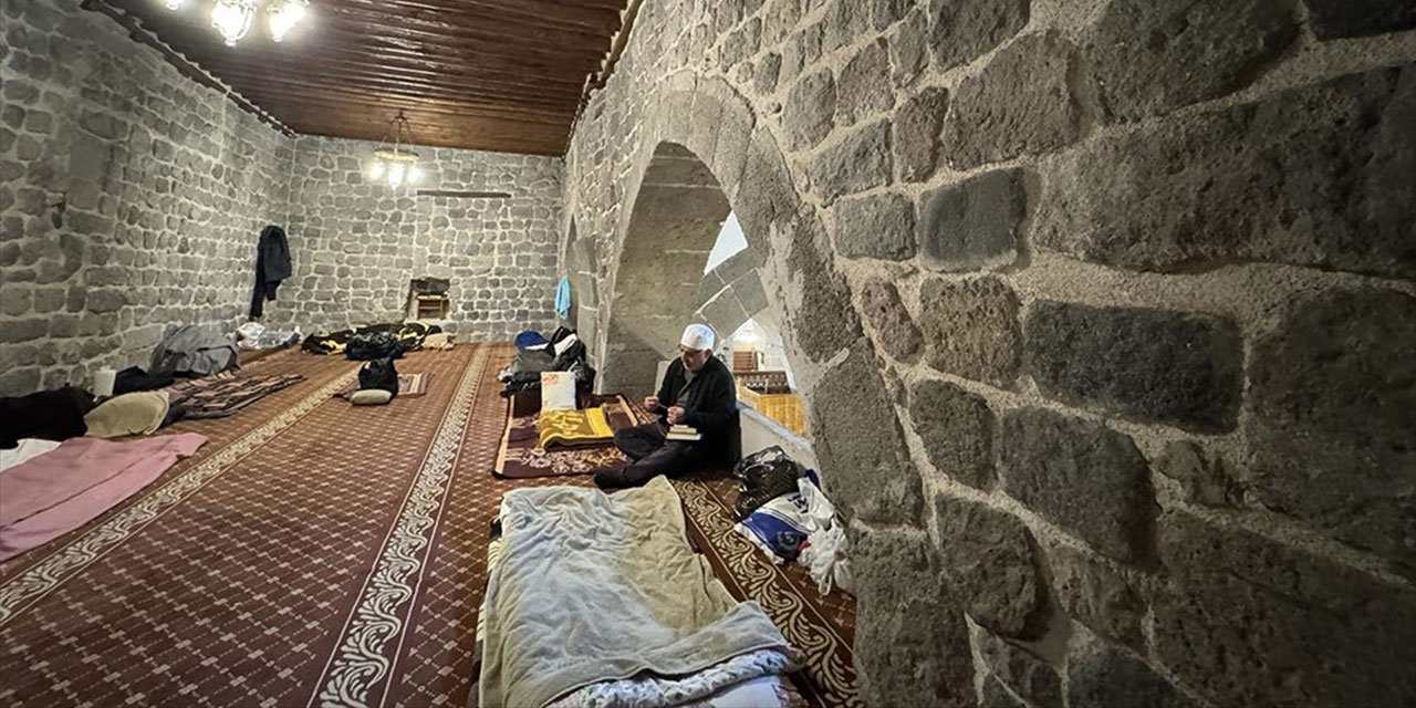 Ramazan'da itikafa girilecek camilerin listesi açıklandı