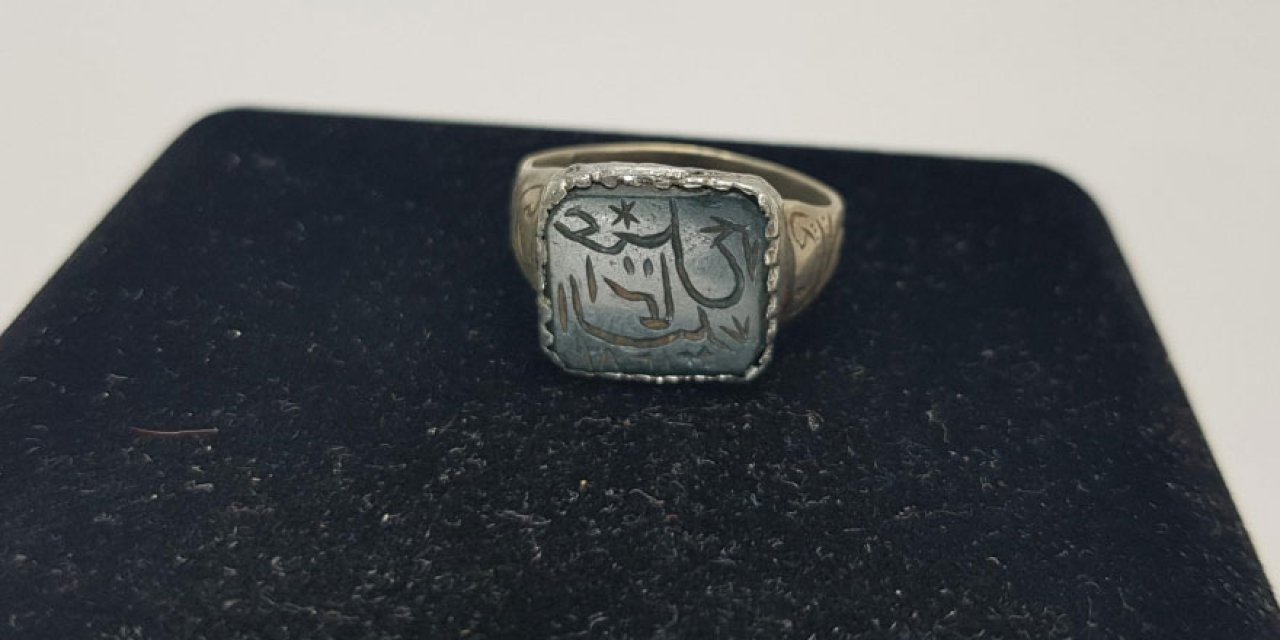 Peygamberimizin (asm) ve dört halifenin yüzüklerinde ne yazıyordu?