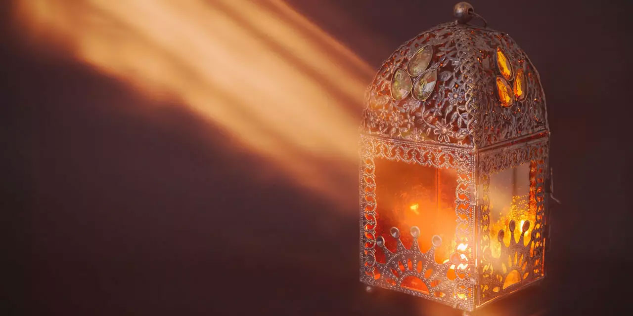 Kainatın hürmet ettiği gece: Regaib Kandili