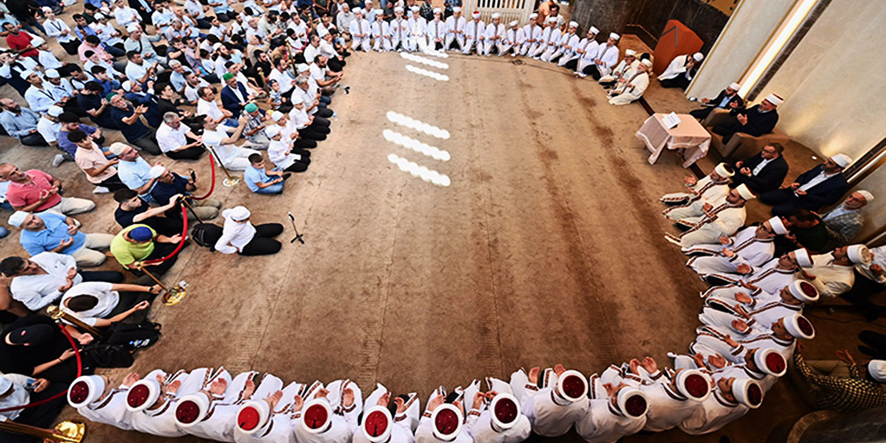 Taksim Camii'nde 31 hafız için icazet merasimi yapıldı