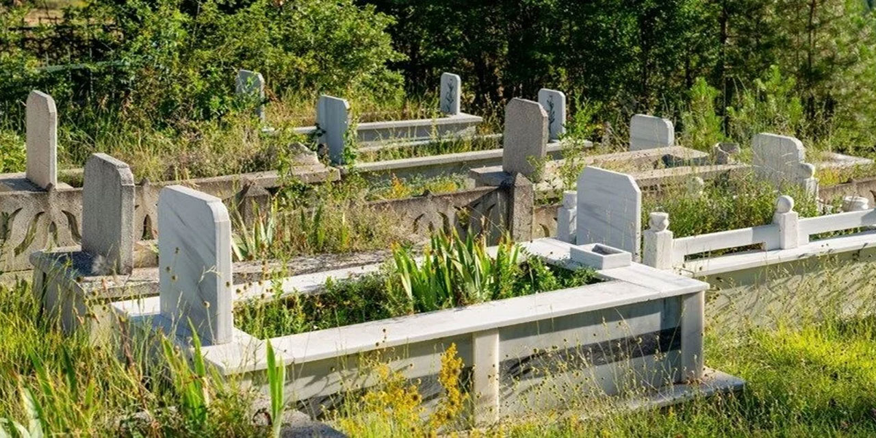 Kişi mezara girdiğinde namaz, oruç gibi amelleri yardım edecek