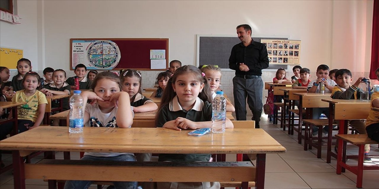 Deprem bölgesi eğitime 1 Mart'ta, 71 il 20 Şubat'ta başlıyor