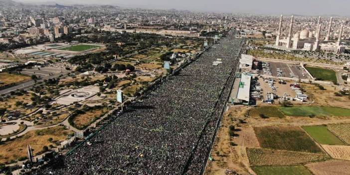 Yemen'de Mevlid Kandili yüz binlerce kişi ile kutlandı