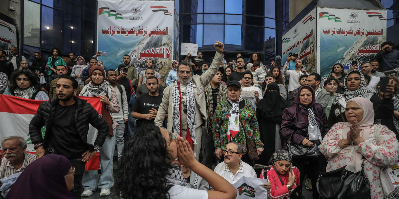 Dünyanın dört bir yanından binlerce aktivist, Kahire'den Gazze'ye yürüyecek