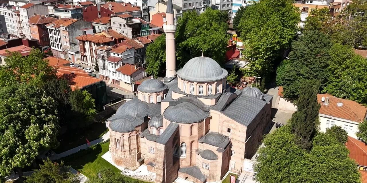 Müzelikten kurtulan Kariye Camii ibadete açıldı