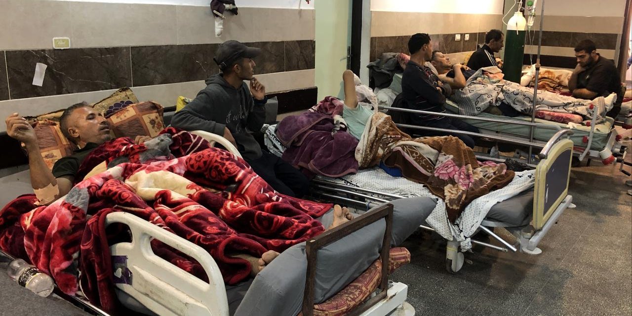 Katil israilin Kemal Advan Hastanesi yakınlarına düzenlediği saldırıda 50 kişi öldürüldü