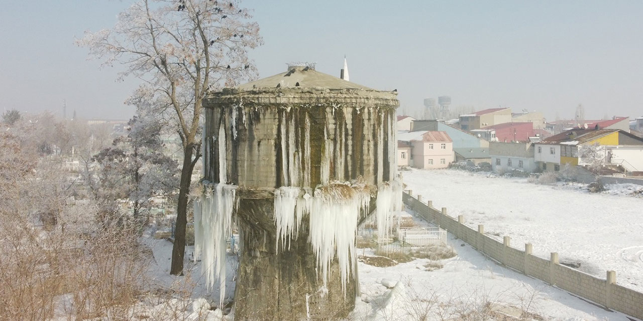 Ağrı ve Kars'ta dondurucu soğuklar etkisini sürdürüyor