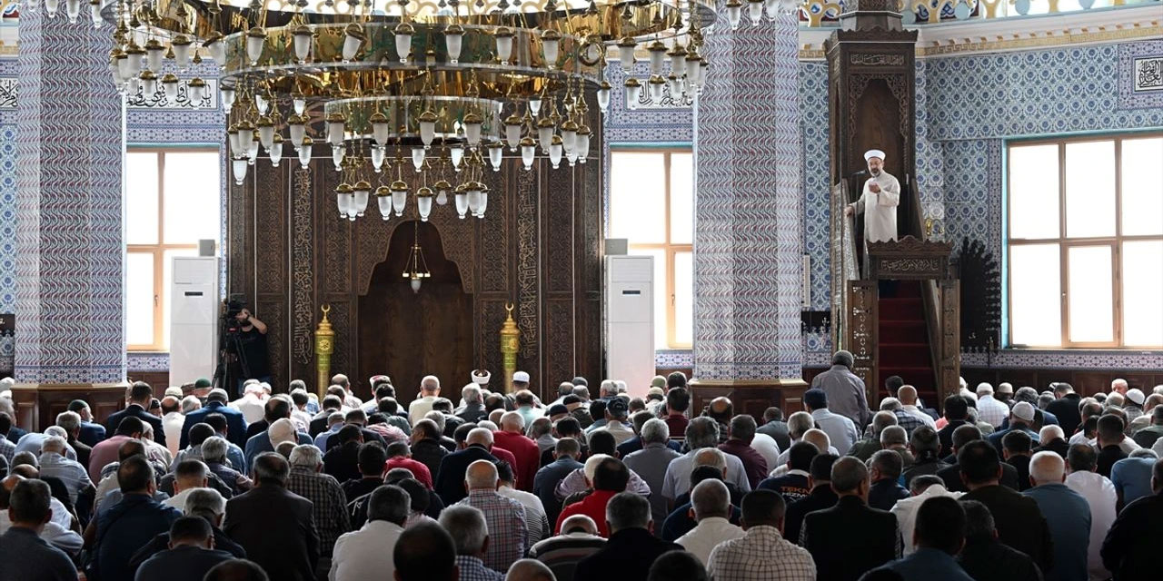 Atatürkçü Düşünce Derneği, hutbede geçen Kur'an ayeti hakkında suç duyurusunda bulundu