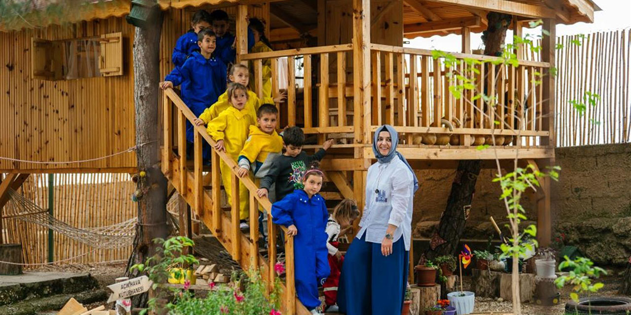 Rumeysa öğretmen, Dünyanın en iyi 50 öğretmeninden biri seçildi