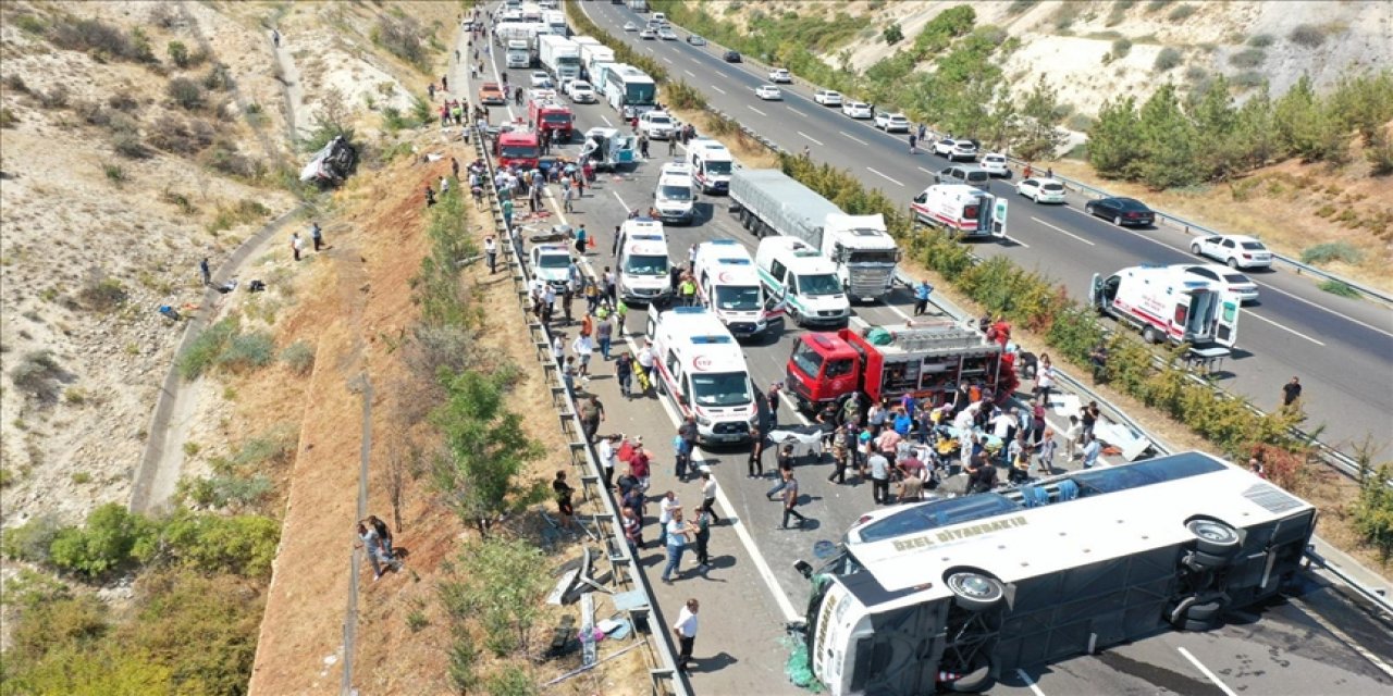 Gaziantep'teki trafik kazasına karışan otobüs hız sınırını aşmış