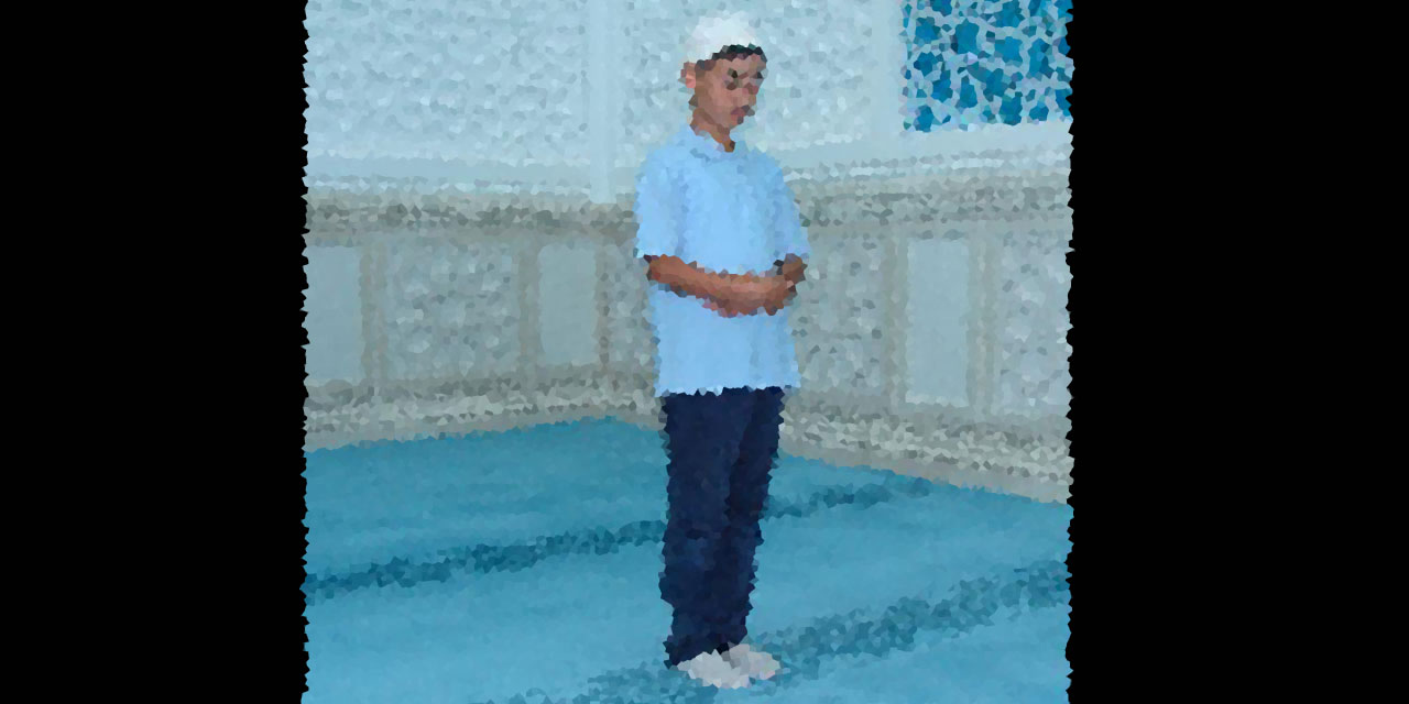 Namaz kılarken sağa sola bakmak!