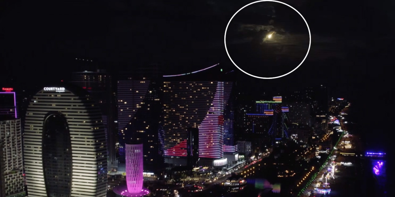 Meteor düşerken drona yakalandı