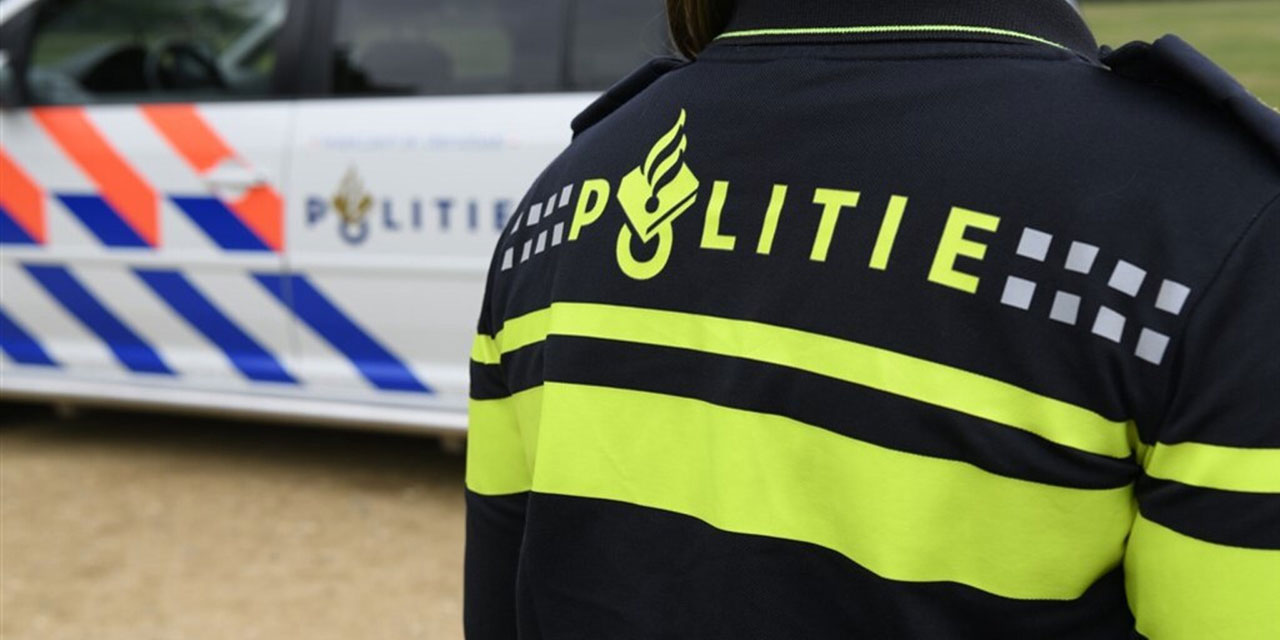 Hollanda polis teşkilatı: İsteyen kadın polis, başını örtebilmeli