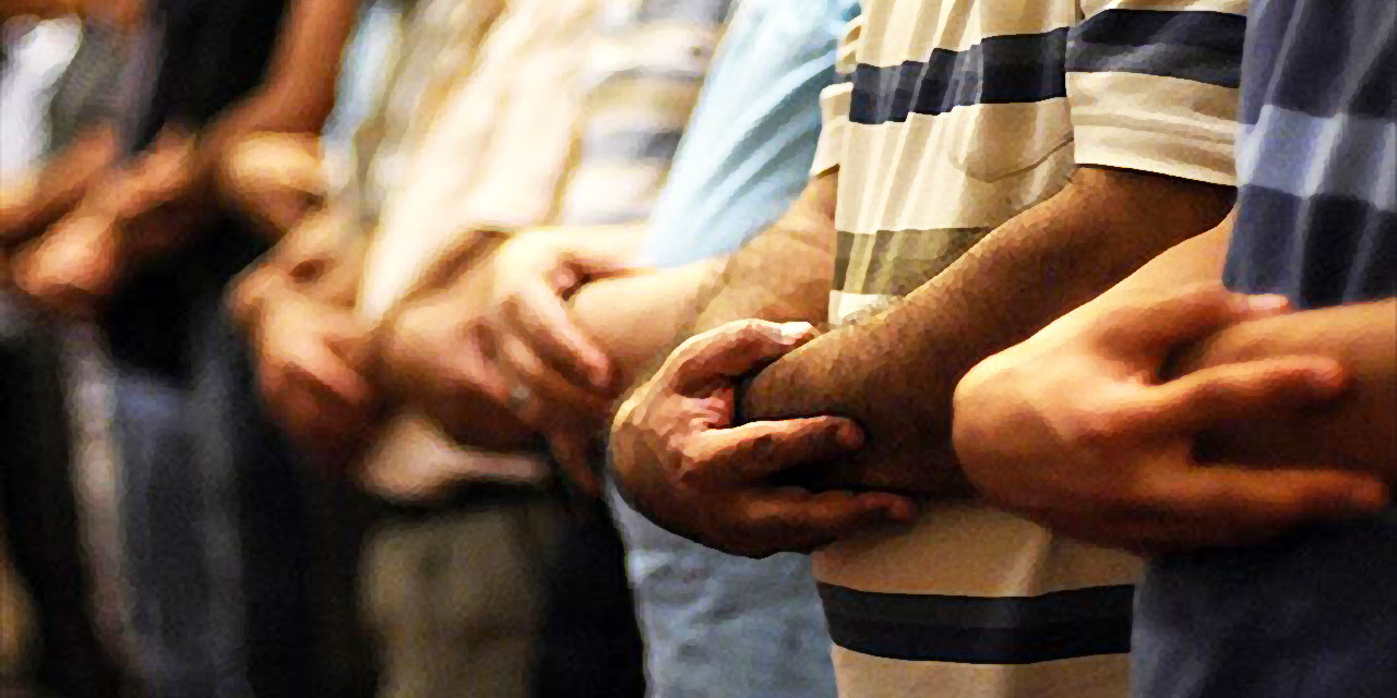 Namaza mani olan necaset