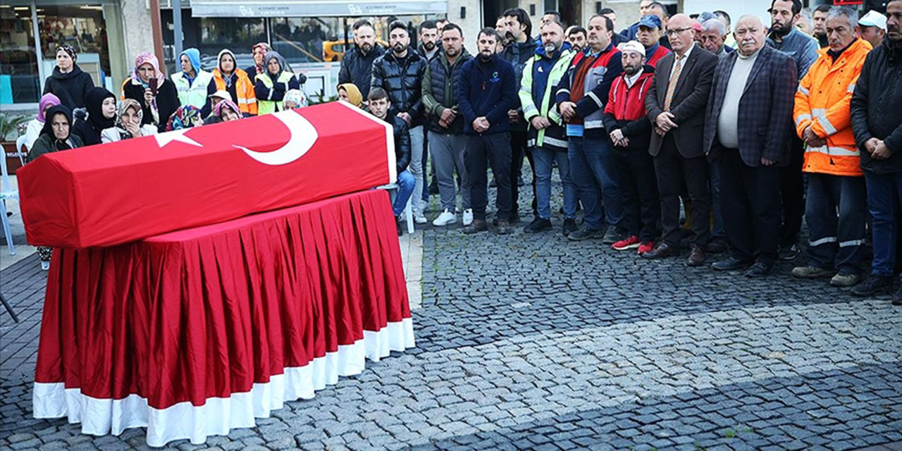 Ordu'da köpeklerden kaçarken aracın çarpması sonucu ölen işçi son yolculuğuna uğurlandı