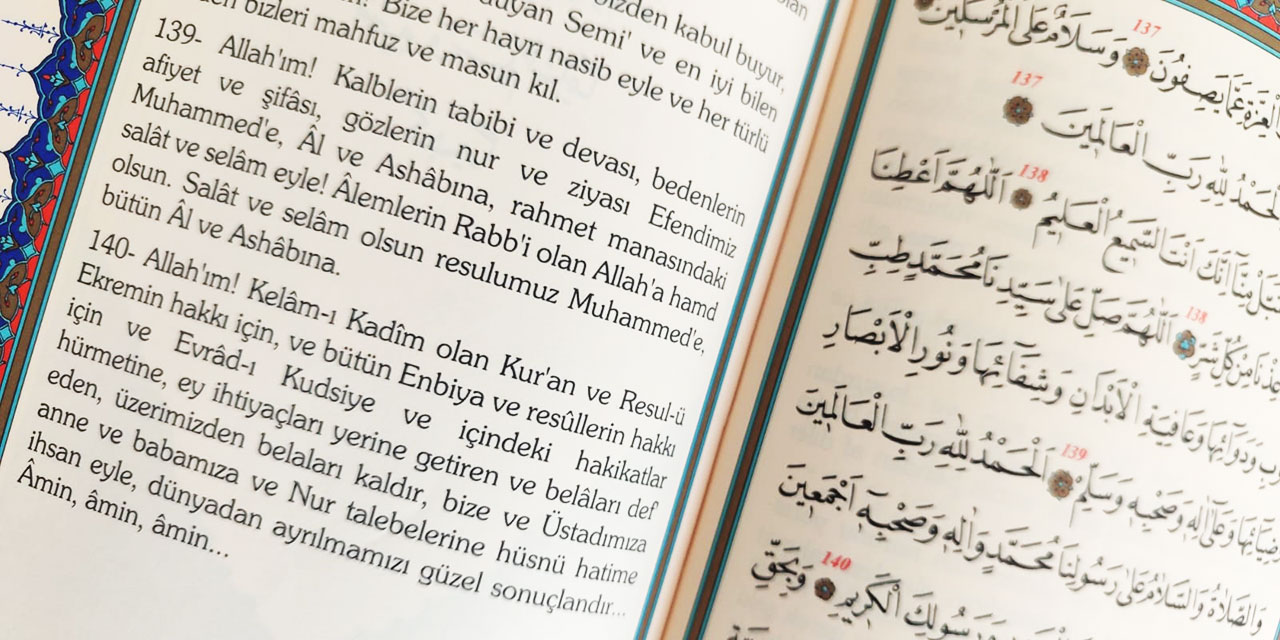 Büyük Cevşen'in içindeki muhteşem dualar