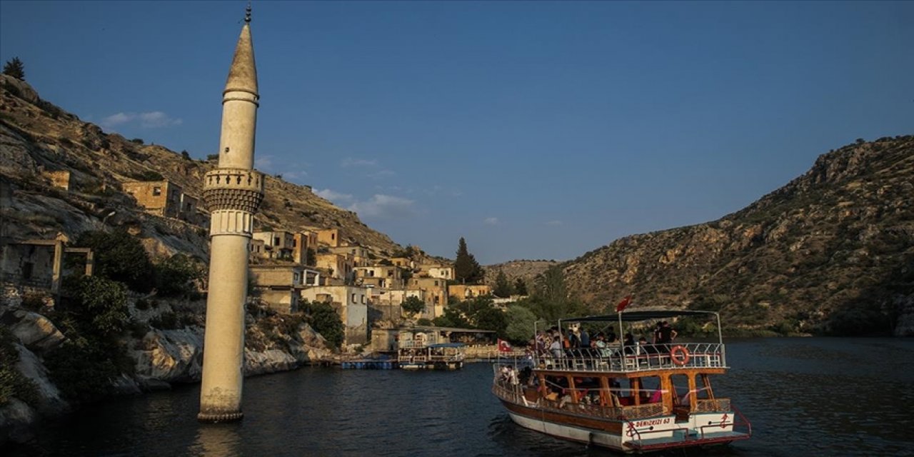 Sakin şehir Halfeti, doğal güzellikleriyle ziyaretçilerini ağırlıyor