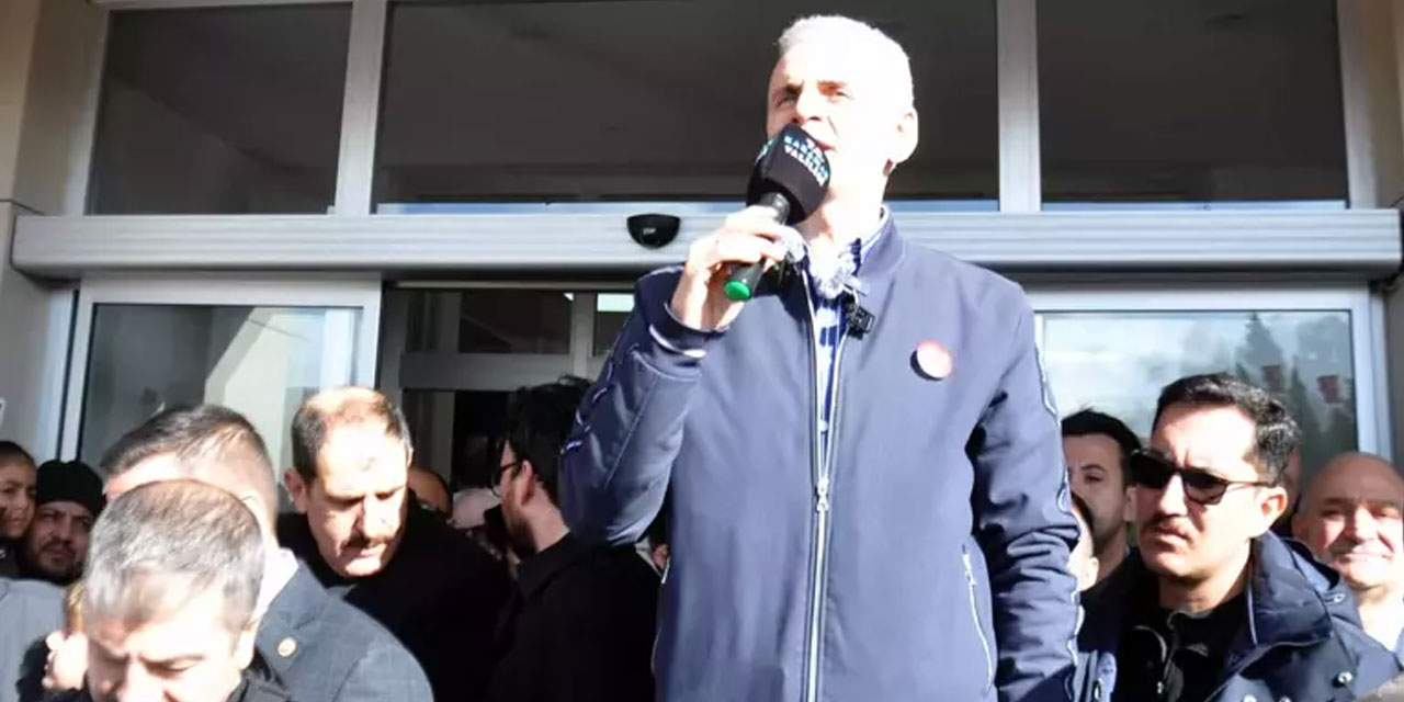 Ardahan Valisi Çiçekli: Bir ayet ile göreve başlarım, bir ayet ile görevden ayrılırım