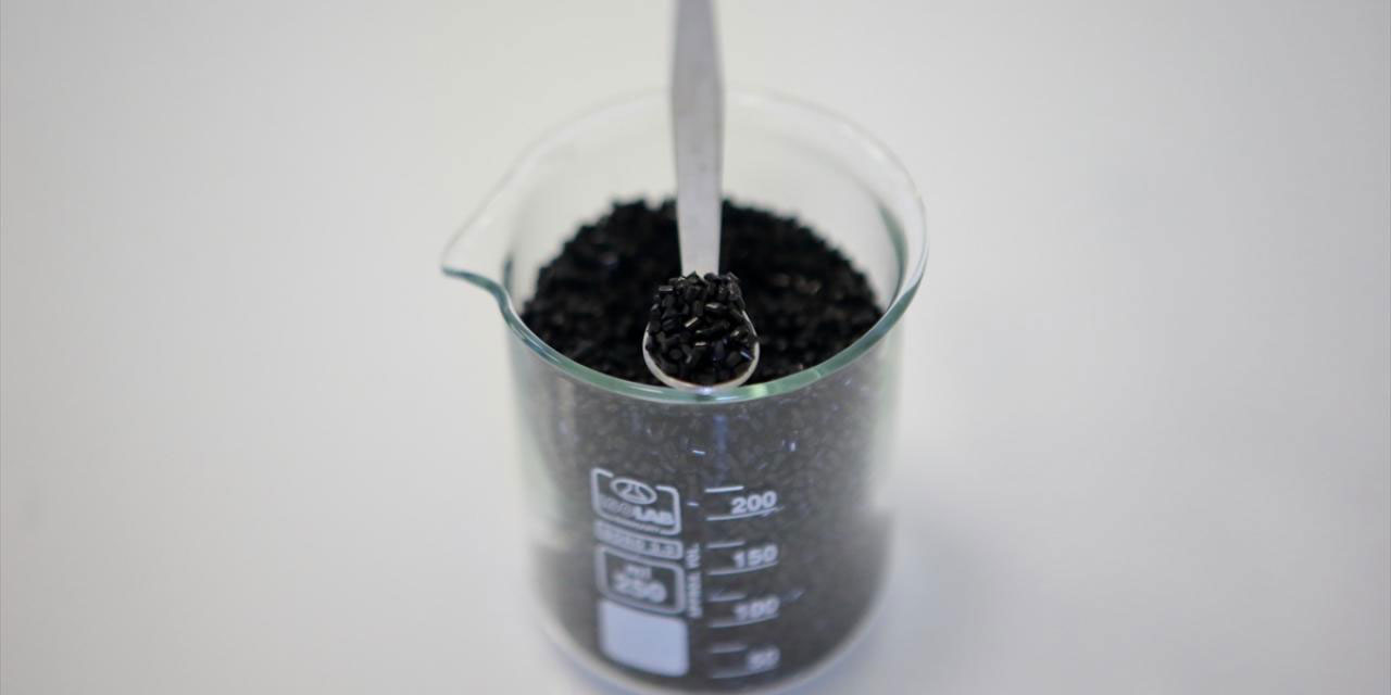 Hitit Üniversitesinde plastiğe alternatif kanserojen olmayan madde geliştirildi