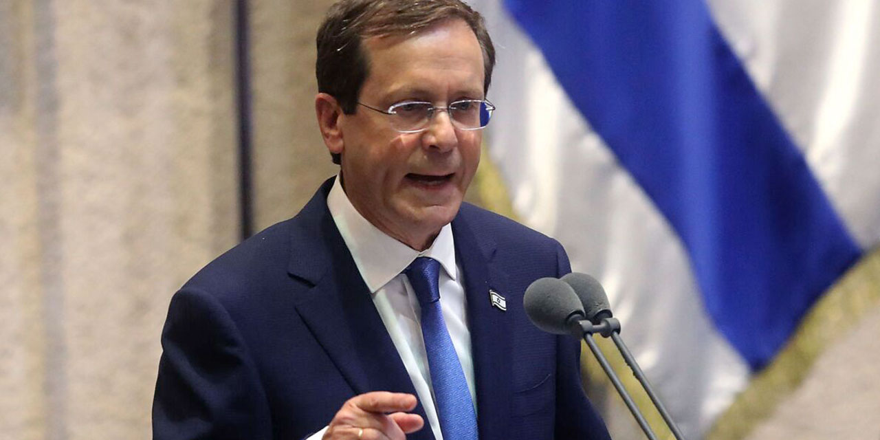 İşgalci İsrail Cumhurbaşkanı, Gazze'deki sivil ölüm sorularına öfkelendi