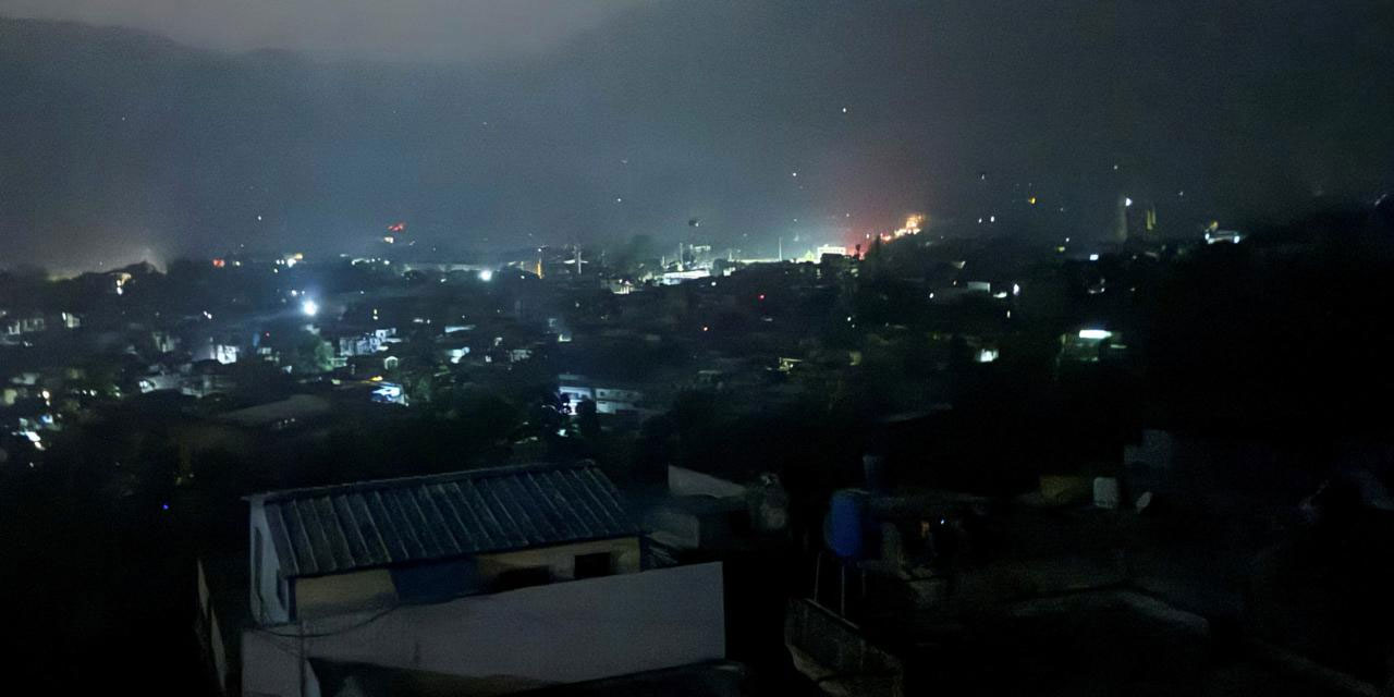 Hindistan, Pakistan'a saldırdı